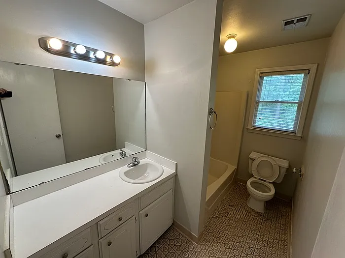 217 Wynn Way #B — Photo 9