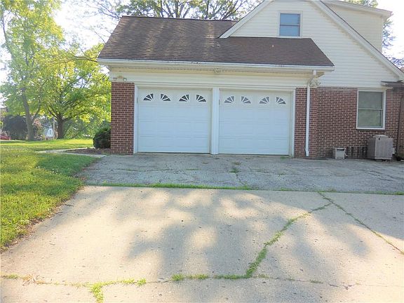 2nd image of 20 W Conron Ave