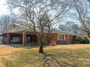 1728 Hendersonville Hwy, Pisgah Forest, NC 28768