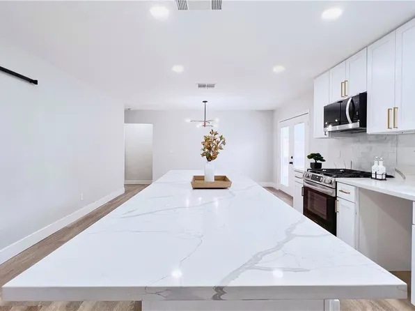 501 Bayberry Dr, Las Vegas, NV 89110