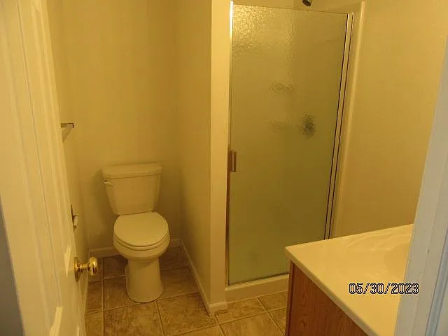 510 E Burlington St #2 — Photo 7