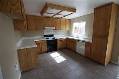 5th image of 2831 Pompeii Ln