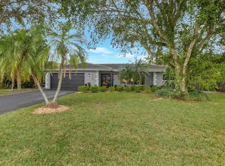 1939 Bonnie St, Boca Raton, FL 33486