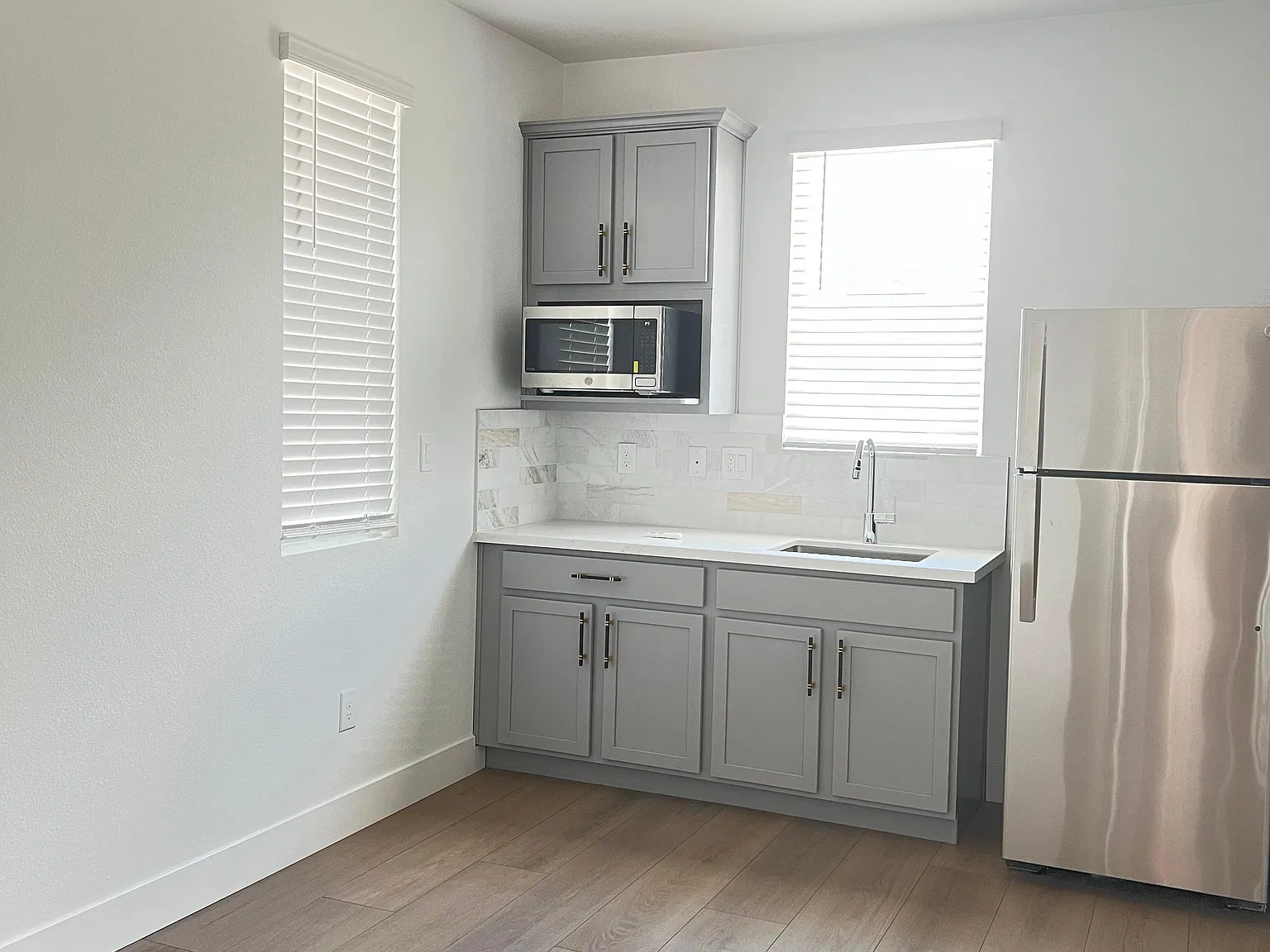 9477 Sequoia Ridge Ave — Photo 2
