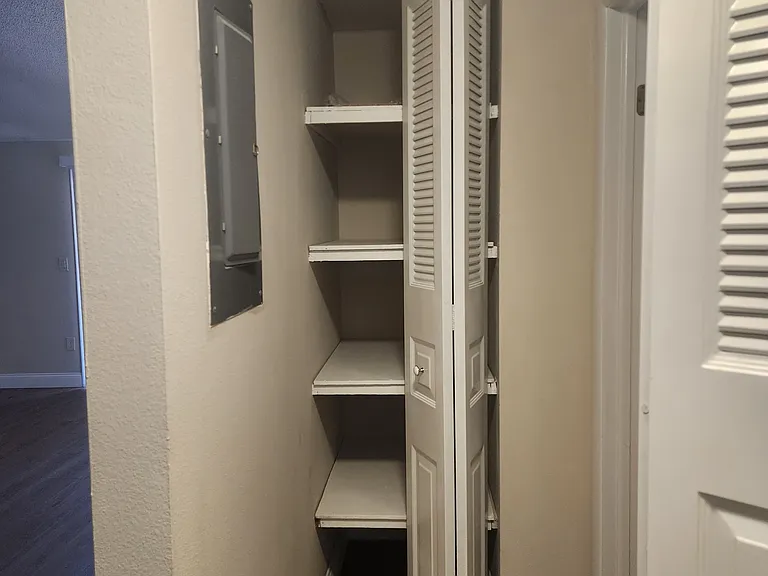 209 Corkwood Ln #209 — Photo 4