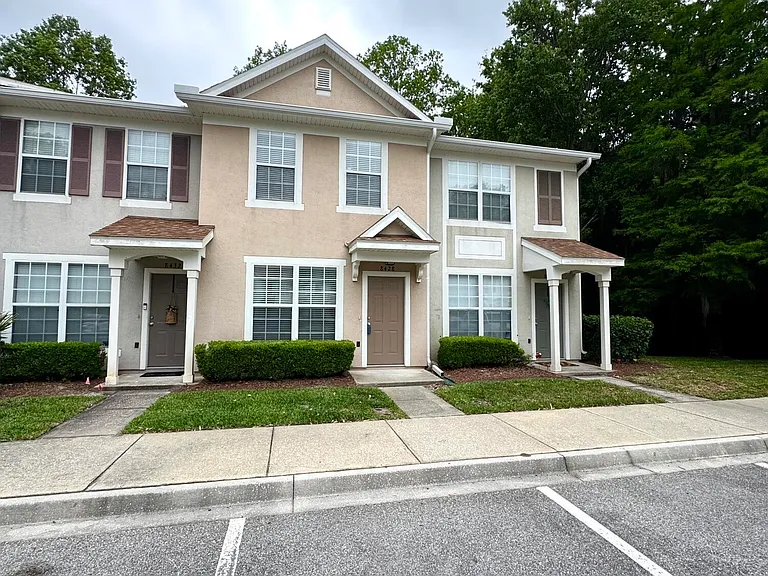 8428 Thornbush Ct — Photo 1