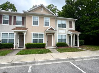 8428 Thornbush Ct, Jacksonville, FL 32216
