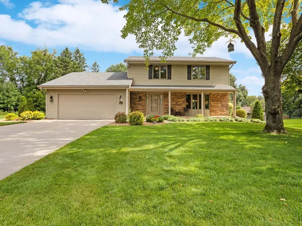 3040 Oakview Ln N, Plymouth, MN 55441