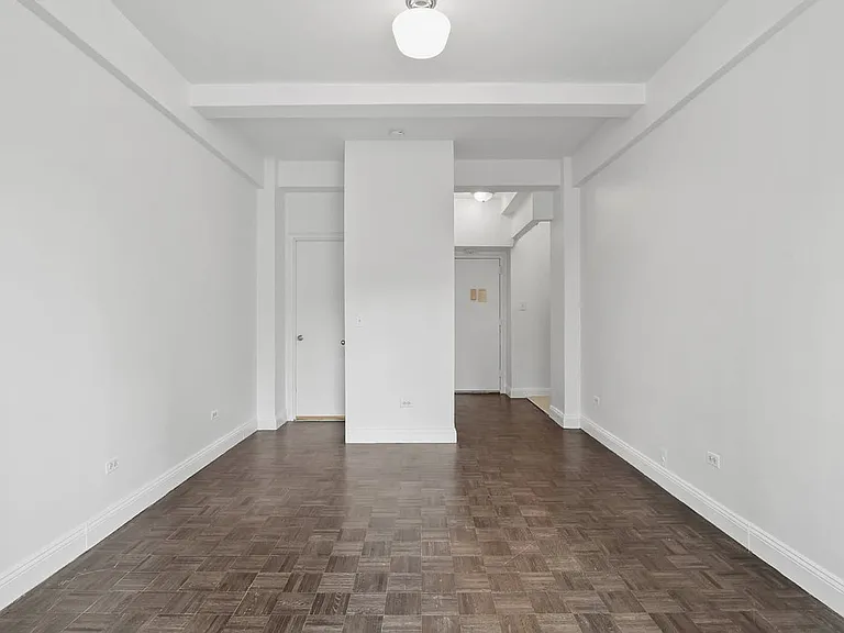 160 W 71st St #10R — Photo 5