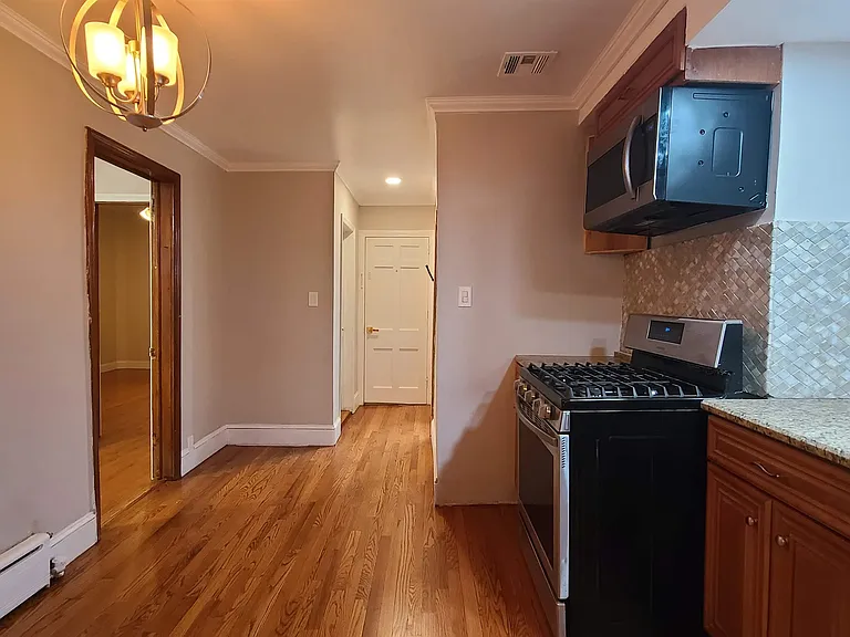 476 Gregory Ave #1 — Photo 12