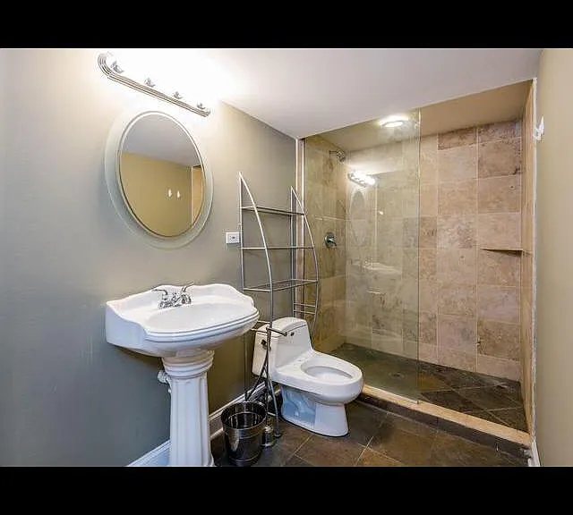 6517 W Belle Plaine Ave — Photo 22