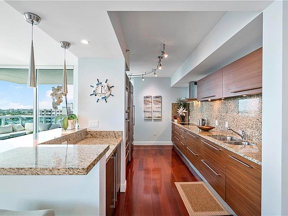 5th image of 101 S Fort Lauderdale Beach Blvd #1207