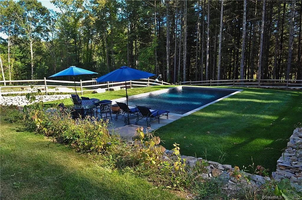 4 bed, 3.0 bath, 3530 sqft, $30,900 — Photo 3