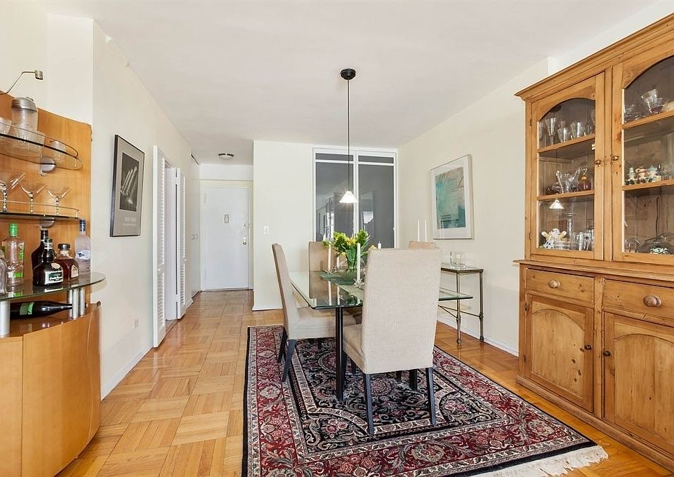 1st image of 40 E 9th St APT 14H