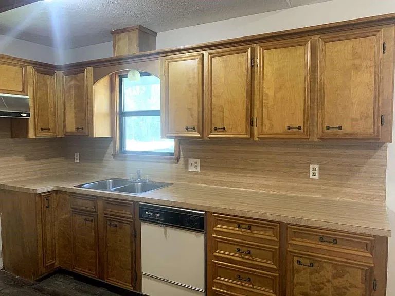 203 Ferguson Dr — Photo 10