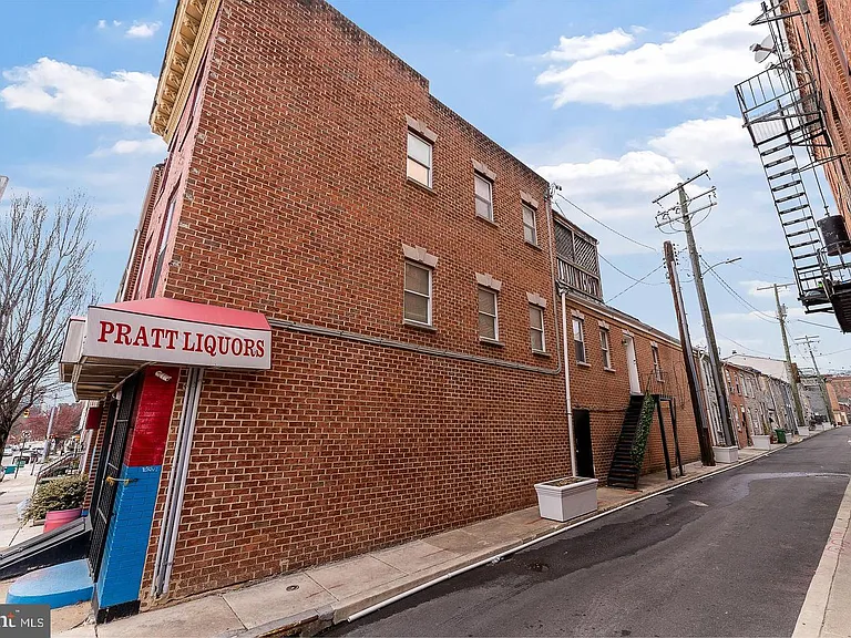 1818 E Pratt St #A — Photo 18