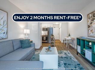 255 King St W #404, Hamilton, ON L8P 1A8