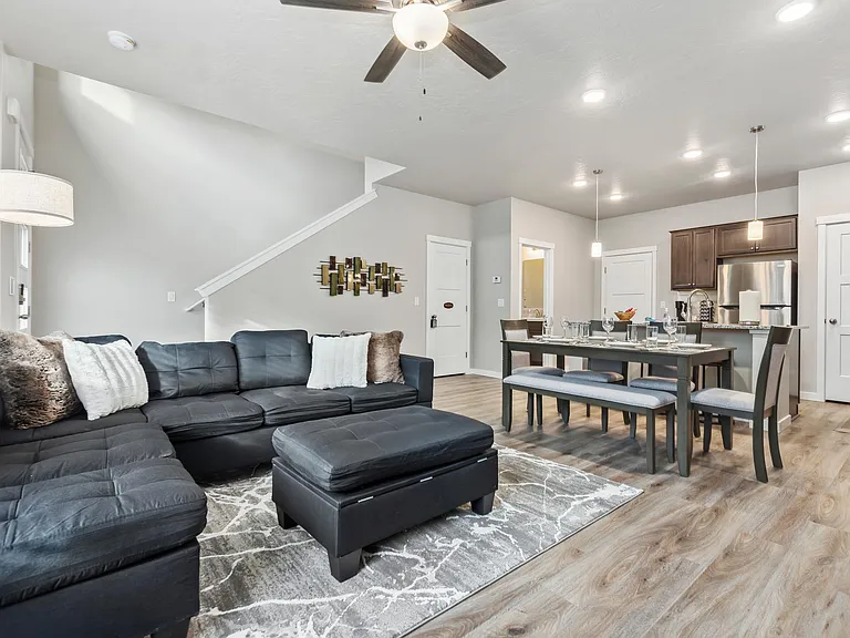 471 N Tessa Ln — Photo 27