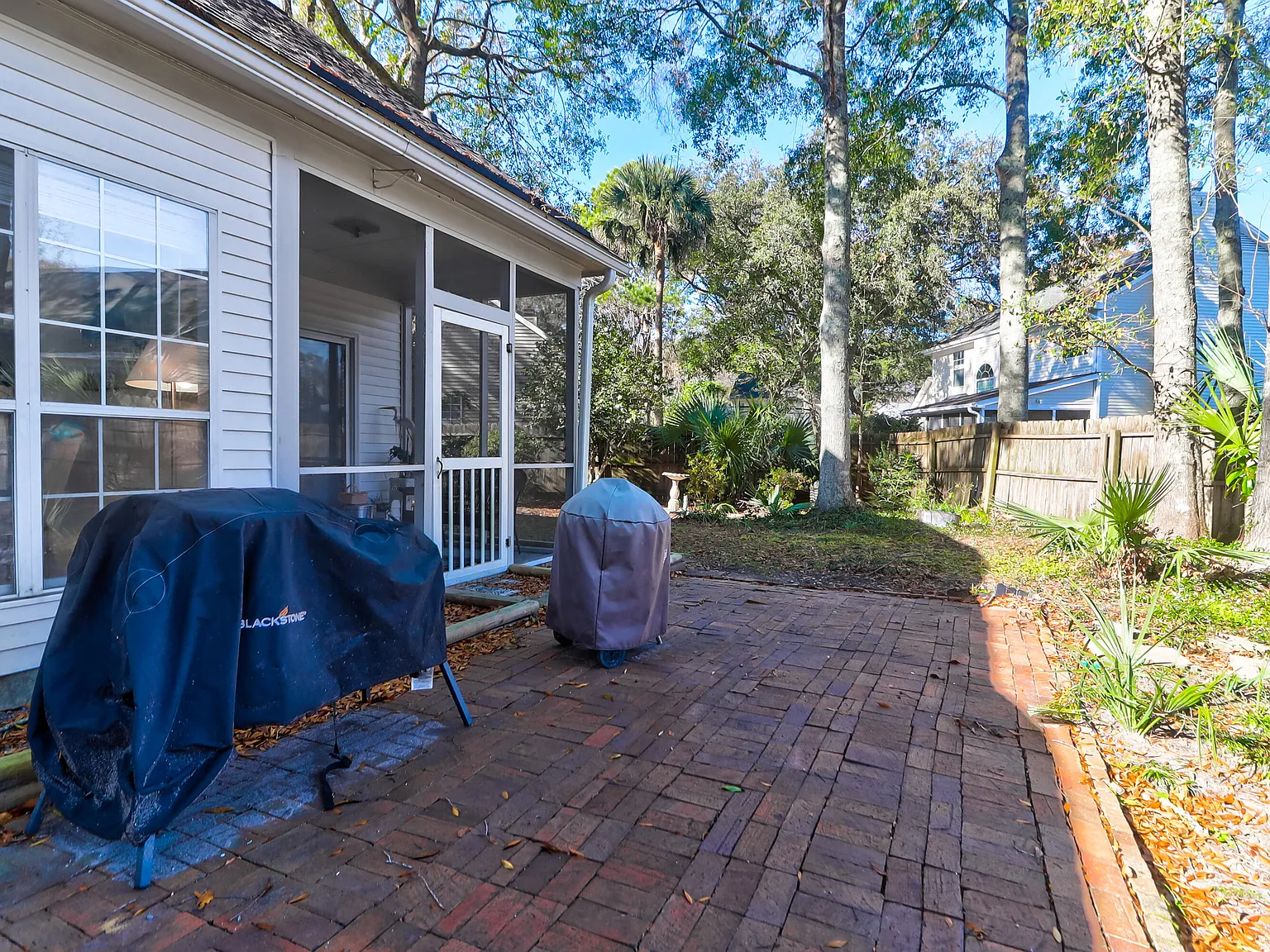 3 bed, 2.0 bath, 1625 sqft, $5,500 — Photo 4