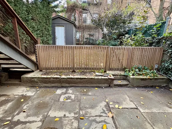 80 Conselyea Street image 8 of 8