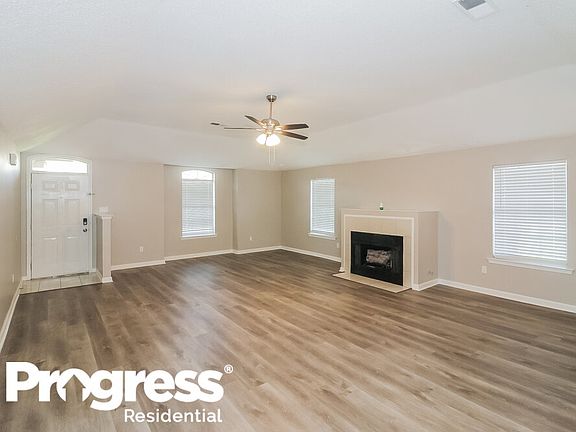 3rd image of 4784 Harvest Park Dr