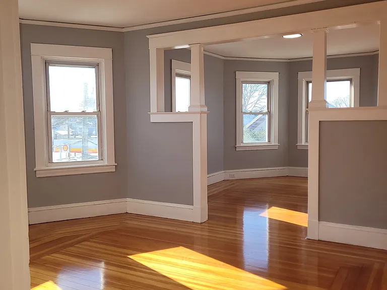 15 Carlton St #2R — Photo 5