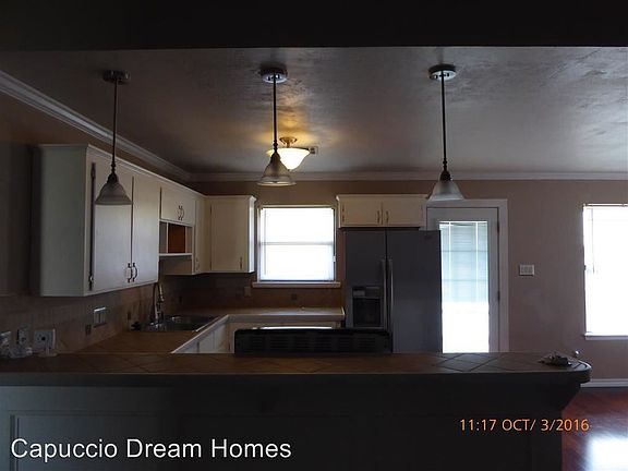 3rd image of 4018 SW Mesquite Dr
