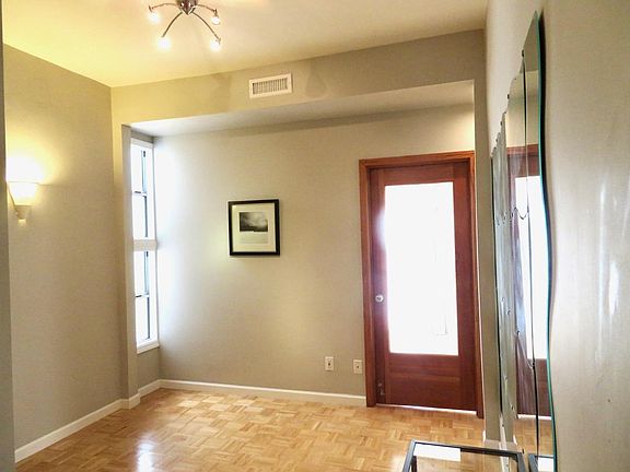 2nd image of 523 Judah St #202