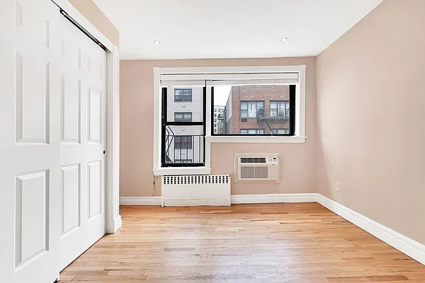 Rented by Cooper & Cooper Real Estate | media 2