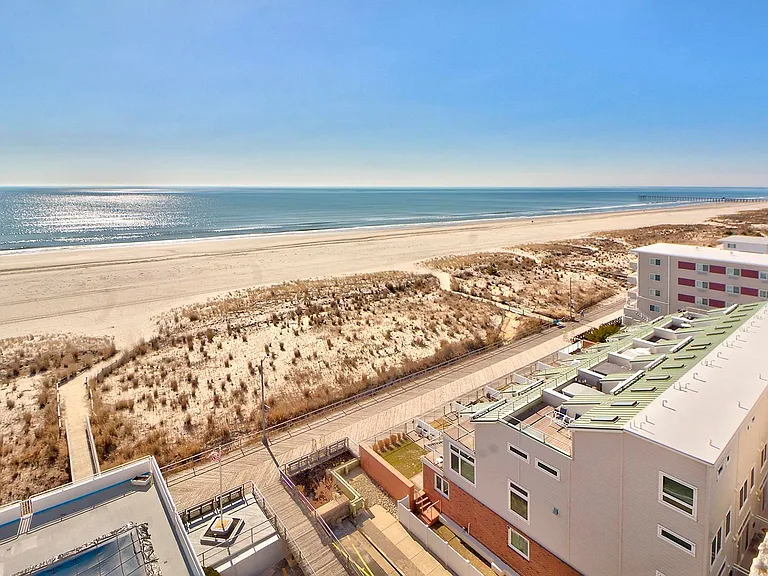 5200 Boardwalk #10A — Photo 13