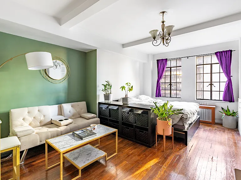320 E 42nd St #1003 — Photo 5