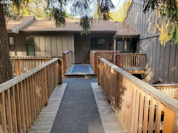 314 Woodcutter Way, Eugene, OR 97405