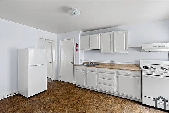 3 bed, $1,780 — Photo 3