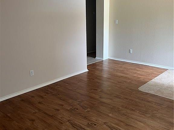2nd image of 107 Aguilar Dr