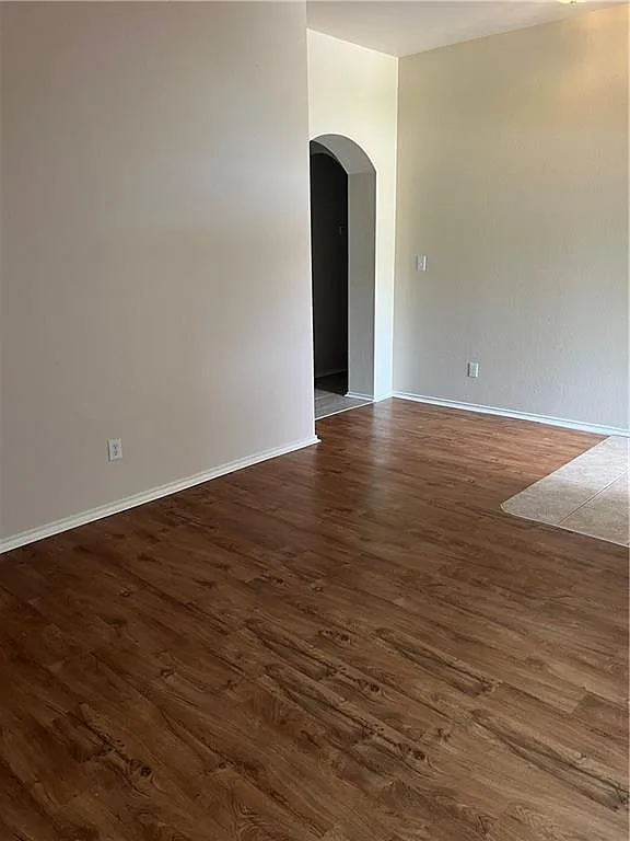 Building Photo - 107 Aguilar Dr