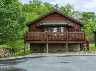 2304 Riverport Way, Pigeon Forge, TN 37863