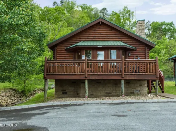 2304 Riverport Way, Pigeon Forge, TN 37863