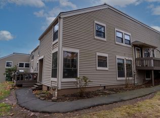 11 Beecher Ln #11, Rocky Hill, CT 06067