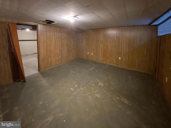 4th image of 304 Franklin St #304