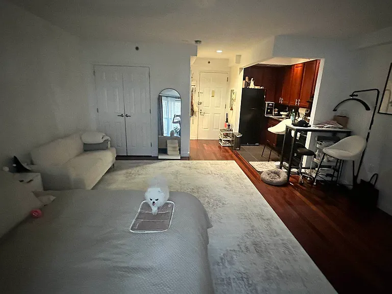 21-22 Newtown Ave #1A — Photo 3