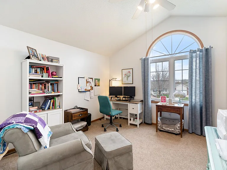 607 SE Tower Ct — Photo 20