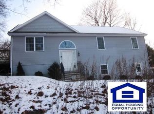 50 Tiverton Pkwy, Worcester, MA 01602