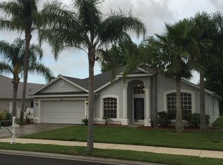 657 Carriage Hill Rd, Melbourne, FL 32940