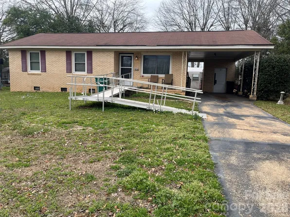 5543 Oakcrest Rd, Sumter, SC 29154