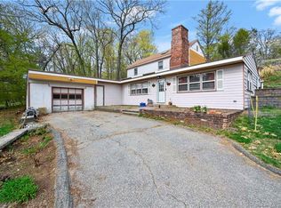 11 Pumpkin Hill Ln, New Milford, CT 06776