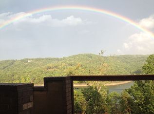 1458 Lancelot Ln, Branson West, MO 65737