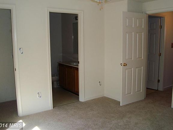 3rd image of 12936 Augustus Ct