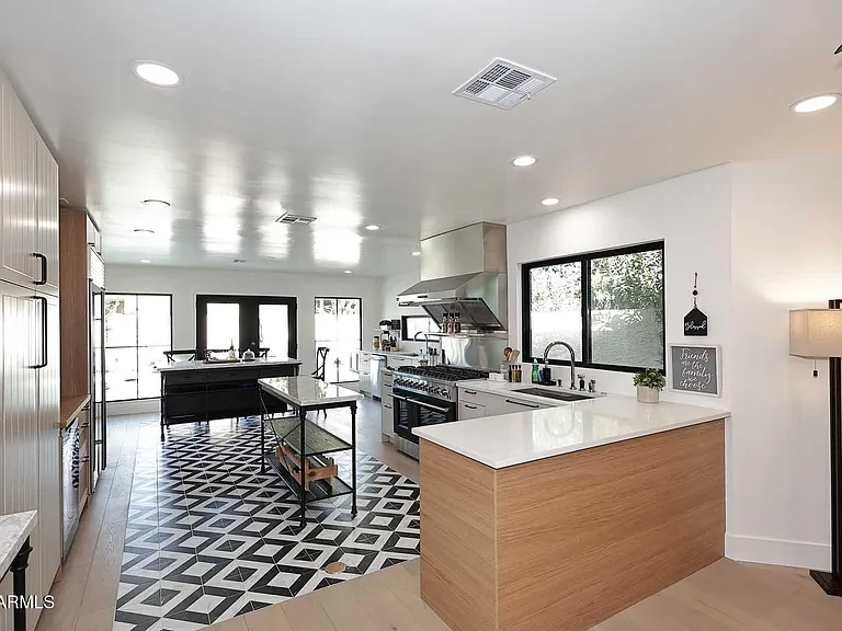 7330 E Las Palmaritas Dr — Photo 36