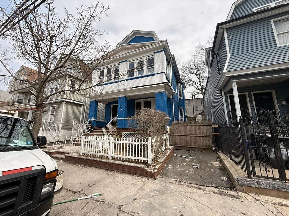 1st image of 872-874 S 18th St #1