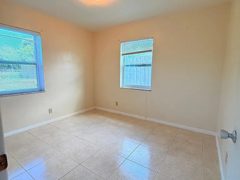 3231 SE Monte Vista St — Photo 15